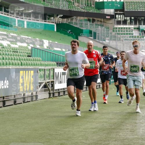 13.09.2026 - 21. swb-Marathon Bremen Michael Burmester http://msf.ph/oto/10454577 13.09.2026 12:52:26 Laufen im Stadion 102, 107, 235, 683, 734, 792, 863, 985, 987, 1033, 1043, 1056, 1125, 1146, 1162, 1232, 1252, 1297, 1455, 1492, 1528, 1542, 1646, 1704, 1955, 2007, 2008, 2043, 2203, 2350, 2447, 2480, 2498, 2759, 2767, 2820, 2847, 2858, 3085, 3149, 3236, 3336, 3362, 3440, 3448, 3566, 3703, 3830, 3899, 3959, 3988, 4165, 4283, 4429, 4475, 4571, 4573, 4582, 4605, 4727, 4781, 4782, 4895, 5079, 5152, 5168, 5379, 5521, 5696, 6274, 8033, 8798 meine-sportfotos.de