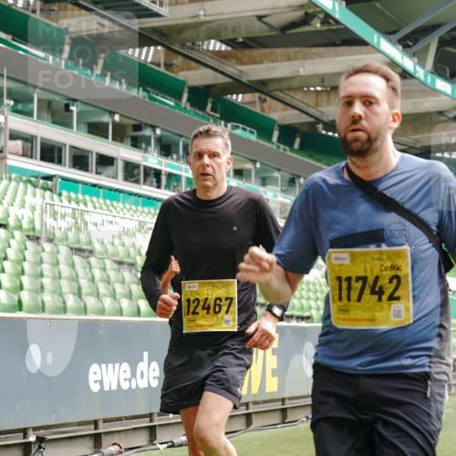13.09.2026 - 21. swb-Marathon Bremen Michael Burmester http://msf.ph/oto/10454597 13.09.2026 10:32:31 Laufen im Stadion 10067, 10078, 10146, 10166, 10184, 10203, 10211, 10222, 10226, 10243, 10246, 10249, 10255, 10256, 10284, 10300, 10322, 10365, 10372, 10374, 10379, 10383, 10394, 10410, 10443, 10471, 10478, 10479, 10486, 10494, 10503, 10517, 10518, 10529, 10540, 10543, 10550, 10555, 10565, 10577, 10579, 10589, 10608, 10610, 10626, 10631, 10646, 10670, 10675, 10684, 10685, 10690, 10703, 10704, 10707, 10708, 10721, 10725, 10728, 10745, 10771, 10794 meine-sportfotos.de