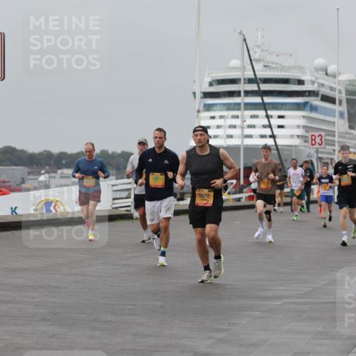 13.09.2026 - Kiel Lauf Andreas Tolksdorf http://msf.ph/oto/10454617 13.09.2026 11:54:42 Kiellinie 4, 8007, 8872, 3 meine-sportfotos.de