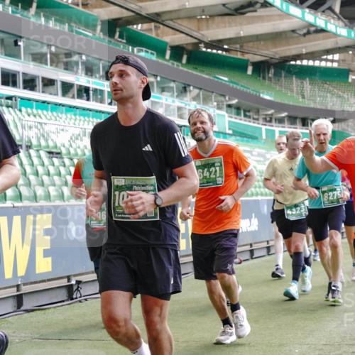 13.09.2026 - 21. swb-Marathon Bremen Michael Burmester http://msf.ph/oto/10454632 13.09.2026 13:10:44 Laufen im Stadion 164, 265, 373, 391, 448, 532, 581, 869, 898, 984, 1180, 1738, 1855, 1867, 1894, 1952, 1967, 2202, 2232, 2268, 2281, 2284, 2299, 2330, 2333, 2339, 2342, 2432, 2443, 2471, 2525, 2530, 2531, 2553, 2573, 2589, 2594, 2654, 2669, 2682, 2714, 2717, 2784, 2785, 2804, 2819, 2836, 2920, 2932, 3026, 3032, 3063, 3086, 3089, 3122, 3159, 3174, 3207, 3208, 3291, 3316, 3333, 3352, 3370, 3398, 3409, 3410, 3470, 3549, 3707, 3769, 109 meine-sportfotos.de