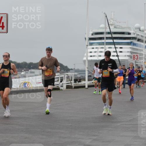 13.09.2026 - Kiel Lauf Andreas Tolksdorf http://msf.ph/oto/10454709 13.09.2026 11:54:46 Kiellinie 251, 4, 7374, 3 meine-sportfotos.de