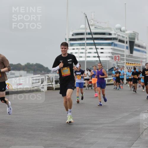 13.09.2026 - Kiel Lauf Andreas Tolksdorf http://msf.ph/oto/10454741 13.09.2026 11:54:47 Kiellinie 4, 3 meine-sportfotos.de