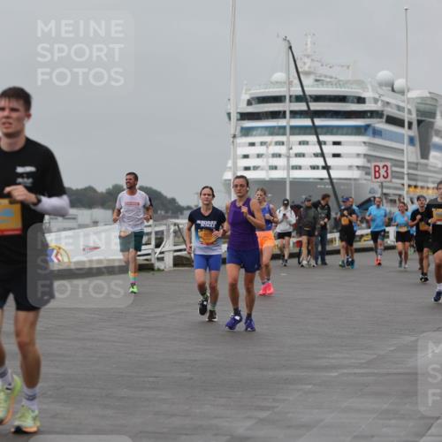 13.09.2026 - Kiel Lauf Andreas Tolksdorf http://msf.ph/oto/10454775 13.09.2026 11:54:49 Kiellinie 4, 3 meine-sportfotos.de