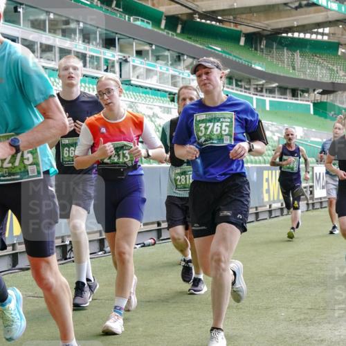 13.09.2026 - 21. swb-Marathon Bremen Michael Burmester http://msf.ph/oto/10454807 13.09.2026 13:10:47 Laufen im Stadion 164, 265, 373, 391, 448, 532, 581, 869, 898, 984, 1180, 1738, 1855, 1867, 1894, 1952, 1967, 2202, 2232, 2268, 2281, 2284, 2299, 2330, 2333, 2339, 2342, 2353, 2432, 2443, 2471, 2525, 2530, 2531, 2553, 2573, 2589, 2594, 2654, 2669, 2682, 2714, 2717, 2784, 2785, 2804, 2819, 2836, 2920, 2932, 3026, 3032, 3063, 3082, 3086, 3089, 3122, 3159, 3174, 3207, 3208, 3291, 3316, 3333, 3352, 3370, 3398, 3409, 3410, 3470, 3549, 3707, 3769, 109, 551 meine-sportfotos.de