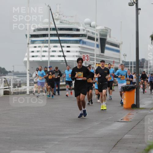 13.09.2026 - Kiel Lauf Andreas Tolksdorf http://msf.ph/oto/10454829 13.09.2026 11:54:52 Kiellinie 3 meine-sportfotos.de