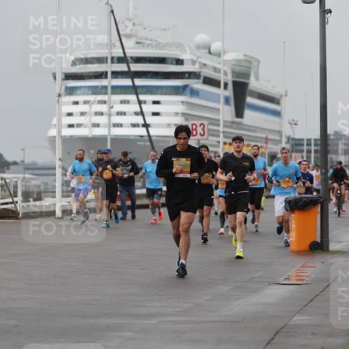 13.09.2026 - Kiel Lauf Andreas Tolksdorf http://msf.ph/oto/10454834 13.09.2026 11:54:52 Kiellinie 3 meine-sportfotos.de
