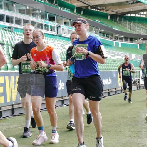 13.09.2026 - 21. swb-Marathon Bremen Michael Burmester http://msf.ph/oto/10454843 13.09.2026 13:10:47 Laufen im Stadion 164, 265, 373, 391, 448, 532, 581, 869, 898, 984, 1180, 1738, 1855, 1867, 1894, 1952, 1967, 2202, 2232, 2268, 2281, 2284, 2299, 2330, 2333, 2339, 2342, 2353, 2432, 2443, 2471, 2525, 2530, 2531, 2553, 2573, 2589, 2594, 2654, 2669, 2682, 2714, 2717, 2784, 2785, 2804, 2819, 2836, 2920, 2932, 3026, 3032, 3063, 3082, 3086, 3089, 3122, 3159, 3174, 3207, 3208, 3291, 3316, 3333, 3352, 3370, 3398, 3409, 3410, 3470, 3549, 3707, 3769, 109, 551 meine-sportfotos.de