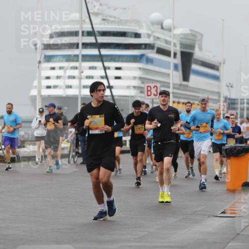13.09.2026 - Kiel Lauf Andreas Tolksdorf http://msf.ph/oto/10454882 13.09.2026 11:54:53 Kiellinie 11676, 3, 7996 meine-sportfotos.de