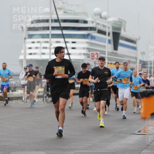 13.09.2026 - Kiel Lauf Andreas Tolksdorf http://msf.ph/oto/10454886 13.09.2026 11:54:53 Kiellinie 11676, 3 meine-sportfotos.de