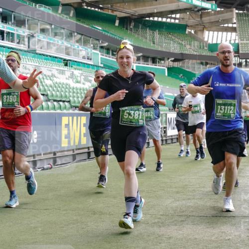 13.09.2026 - 21. swb-Marathon Bremen Michael Burmester http://msf.ph/oto/10454897 13.09.2026 13:10:48 Laufen im Stadion 164, 265, 373, 391, 448, 581, 869, 898, 984, 1180, 1738, 1855, 1867, 1894, 1952, 1967, 2202, 2232, 2268, 2281, 2284, 2299, 2330, 2333, 2339, 2342, 2353, 2432, 2443, 2471, 2525, 2530, 2531, 2553, 2573, 2589, 2594, 2654, 2669, 2682, 2714, 2717, 2784, 2785, 2804, 2819, 2836, 2920, 2932, 3026, 3032, 3063, 3082, 3086, 3089, 3122, 3159, 3174, 3207, 3208, 3291, 3316, 3333, 3352, 3370, 3398, 3409, 3410, 3470, 3549, 3707, 3769, 109, 551 meine-sportfotos.de