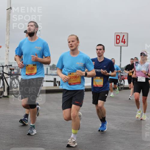 13.09.2026 - Kiel Lauf Andreas Tolksdorf http://msf.ph/oto/10454945 13.09.2026 11:55:05 Kiellinie 1, 394, 3586, 38, 10967, 10824, 4 meine-sportfotos.de