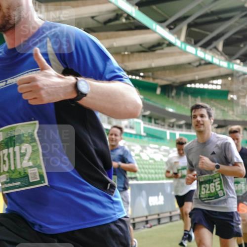 13.09.2026 - 21. swb-Marathon Bremen Michael Burmester http://msf.ph/oto/10454947 13.09.2026 13:10:50 Laufen im Stadion 164, 265, 373, 391, 448, 581, 869, 898, 984, 1180, 1738, 1855, 1867, 1894, 1952, 1967, 2202, 2232, 2268, 2281, 2284, 2299, 2330, 2333, 2339, 2342, 2353, 2432, 2443, 2471, 2525, 2530, 2531, 2553, 2573, 2589, 2594, 2654, 2669, 2682, 2714, 2717, 2784, 2785, 2804, 2819, 2836, 2907, 2920, 2932, 2976, 3026, 3032, 3063, 3082, 3086, 3089, 3122, 3159, 3174, 3207, 3208, 3291, 3316, 3333, 3352, 3370, 3398, 3409, 3410, 3470, 3549, 3707, 3769, 551 meine-sportfotos.de