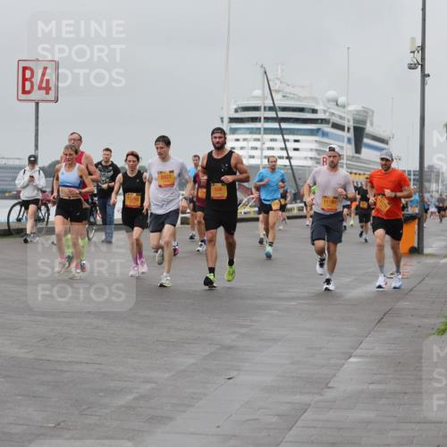13.09.2026 - Kiel Lauf Andreas Tolksdorf http://msf.ph/oto/10454973 13.09.2026 11:55:12 Kiellinie 4, 12292, 8427, 500, 11180, 11179 meine-sportfotos.de