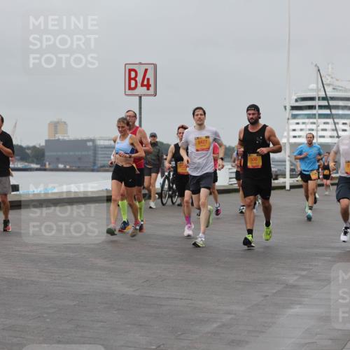 13.09.2026 - Kiel Lauf Andreas Tolksdorf http://msf.ph/oto/10454998 13.09.2026 11:55:13 Kiellinie 4, 8427, 500, 11180, 3, 11179 meine-sportfotos.de