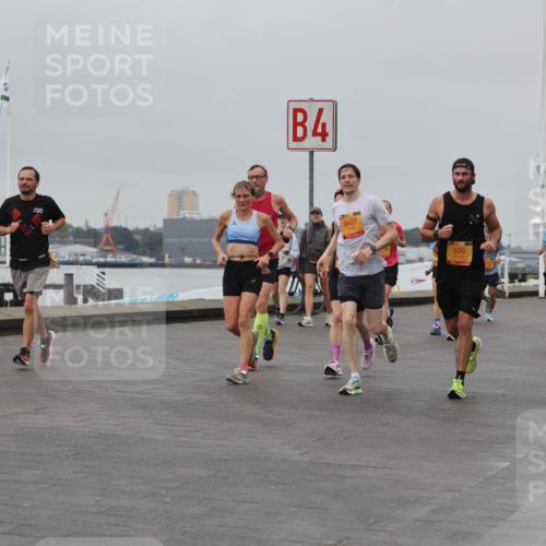 13.09.2026 - Kiel Lauf Andreas Tolksdorf http://msf.ph/oto/10455013 13.09.2026 11:55:13 Kiellinie 4, 8427, 500, 11492, 11180 meine-sportfotos.de