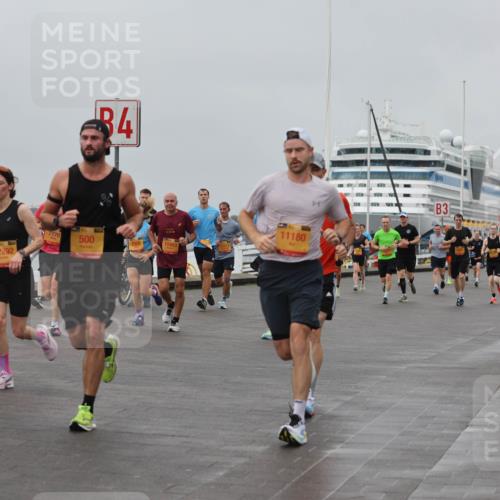 13.09.2026 - Kiel Lauf Andreas Tolksdorf http://msf.ph/oto/10455022 13.09.2026 11:55:15 Kiellinie 8427, 12292, 34, 7770, 500, 2350, 11493, 11180, 3 meine-sportfotos.de