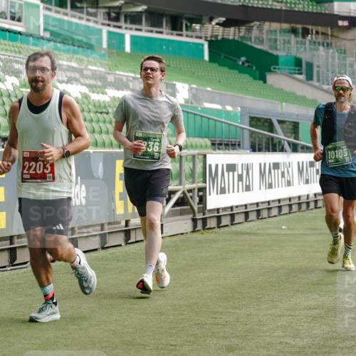 13.09.2026 - 21. swb-Marathon Bremen Michael Burmester http://msf.ph/oto/10455032 13.09.2026 12:52:41 Laufen im Stadion 102, 107, 145, 235, 376, 541, 683, 734, 755, 792, 863, 982, 985, 987, 1033, 1043, 1056, 1125, 1146, 1162, 1232, 1252, 1297, 1433, 1445, 1455, 1492, 1528, 1542, 1646, 1664, 1704, 1955, 2007, 2008, 2043, 2203, 2350, 2362, 2401, 2422, 2447, 2454, 2480, 2498, 2759, 2767, 2820, 2847, 2858, 2997, 3085, 3149, 3236, 3336, 3362, 3440, 3448, 3566, 3703, 3830, 3899, 3988, 4165, 4283, 4429, 4475, 4571, 4573, 4582, 4605, 4727, 4781, 4782, 4895, 5079, 5152, 5168, 5379 meine-sportfotos.de
