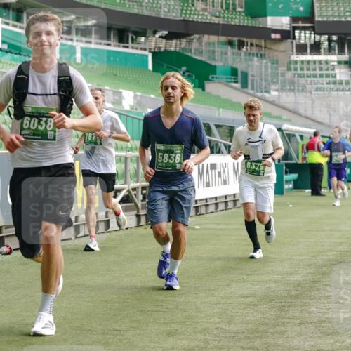 13.09.2026 - 21. swb-Marathon Bremen Michael Burmester http://msf.ph/oto/10455146 13.09.2026 12:52:46 Laufen im Stadion 102, 107, 145, 235, 376, 541, 615, 616, 683, 734, 755, 792, 863, 982, 985, 987, 1033, 1043, 1056, 1125, 1146, 1162, 1232, 1252, 1297, 1433, 1445, 1492, 1528, 1542, 1646, 1664, 1704, 1707, 1814, 1955, 2007, 2008, 2043, 2203, 2280, 2350, 2362, 2401, 2422, 2447, 2454, 2480, 2498, 2759, 2767, 2820, 2847, 2858, 2997, 3085, 3149, 3236, 3336, 3362, 3448, 3566, 3703, 3830, 3899, 3988, 4165, 4283, 4429, 4475, 4571, 4573, 4582, 4605, 4781, 4895, 5079, 5152, 5168, 5379 meine-sportfotos.de