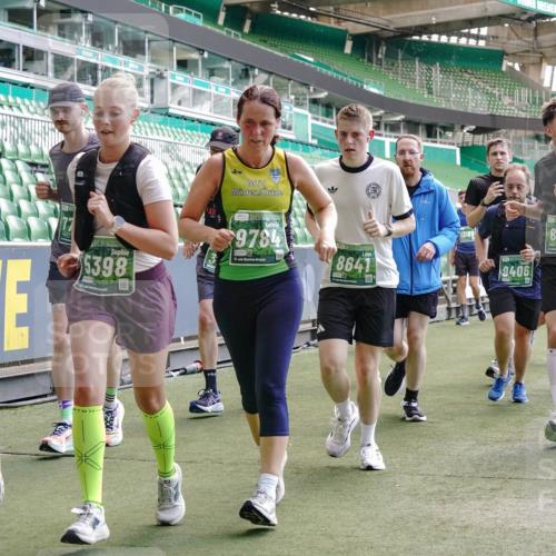 13.09.2026 - 21. swb-Marathon Bremen Michael Burmester http://msf.ph/oto/10455169 13.09.2026 13:10:53 Laufen im Stadion 164, 265, 373, 391, 448, 581, 703, 869, 898, 984, 1180, 1738, 1855, 1867, 1894, 1936, 1952, 1967, 2202, 2232, 2268, 2281, 2284, 2299, 2330, 2333, 2339, 2342, 2353, 2432, 2443, 2471, 2525, 2530, 2531, 2553, 2573, 2589, 2594, 2654, 2669, 2682, 2714, 2717, 2784, 2785, 2804, 2819, 2836, 2907, 2920, 2932, 2976, 3026, 3032, 3063, 3082, 3086, 3089, 3122, 3159, 3174, 3207, 3208, 3291, 3316, 3333, 3352, 3370, 3398, 3409, 3410, 3470, 3549, 3707, 3769, 551 meine-sportfotos.de