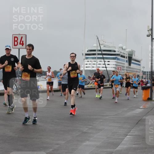 13.09.2026 - Kiel Lauf Andreas Tolksdorf http://msf.ph/oto/10455218 13.09.2026 11:55:22 Kiellinie 4, 5875, 9482, 11799, 3 meine-sportfotos.de
