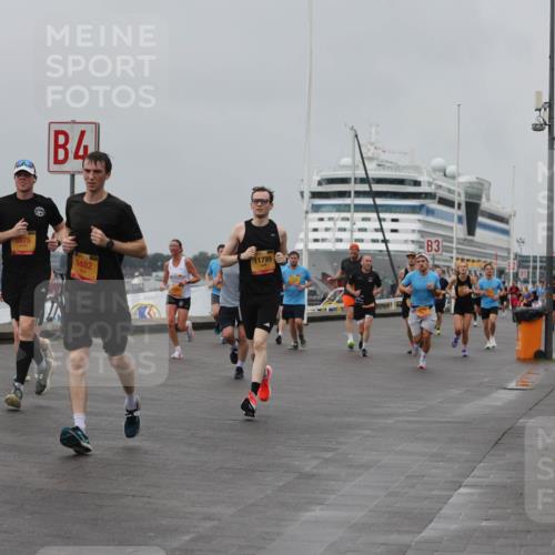 13.09.2026 - Kiel Lauf Andreas Tolksdorf http://msf.ph/oto/10455219 13.09.2026 11:55:23 Kiellinie 4, 5875, 9482, 11799, 3 meine-sportfotos.de