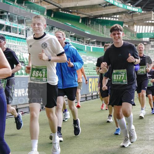 13.09.2026 - 21. swb-Marathon Bremen Michael Burmester http://msf.ph/oto/10455224 13.09.2026 13:10:54 Laufen im Stadion 164, 265, 373, 391, 448, 581, 703, 869, 898, 984, 1180, 1738, 1855, 1867, 1894, 1936, 1952, 1967, 2202, 2232, 2268, 2281, 2284, 2299, 2330, 2333, 2339, 2342, 2353, 2432, 2443, 2471, 2525, 2530, 2531, 2553, 2573, 2589, 2594, 2654, 2669, 2682, 2714, 2717, 2784, 2785, 2804, 2819, 2836, 2907, 2920, 2932, 2976, 3026, 3032, 3063, 3082, 3086, 3089, 3122, 3159, 3174, 3207, 3208, 3291, 3316, 3328, 3333, 3352, 3370, 3398, 3409, 3410, 3470, 3549, 3707, 3769, 551 meine-sportfotos.de