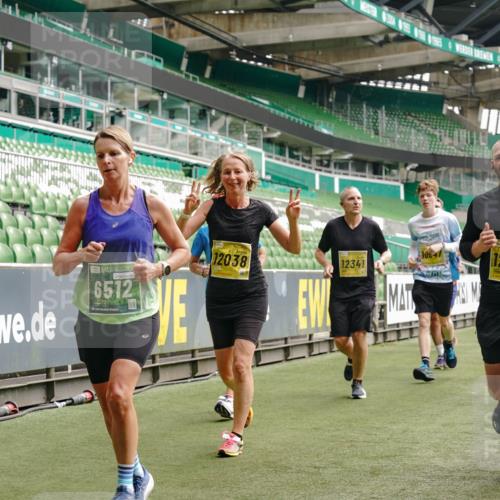 13.09.2026 - 21. swb-Marathon Bremen Michael Burmester http://msf.ph/oto/10455245 13.09.2026 10:32:44 Laufen im Stadion 10067, 10078, 10146, 10166, 10184, 10203, 10211, 10222, 10226, 10243, 10246, 10249, 10255, 10256, 10300, 10322, 10365, 10372, 10374, 10379, 10383, 10394, 10408, 10410, 10443, 10471, 10478, 10486, 10494, 10503, 10517, 10518, 10529, 10530, 10540, 10543, 10550, 10555, 10565, 10579, 10589, 10608, 10610, 10626, 10631, 10646, 10670, 10673, 10675, 10687, 10690, 10703, 10704, 10707, 10708, 10721, 10725, 10728, 10745, 10749, 10750, 10771, 10794 meine-sportfotos.de