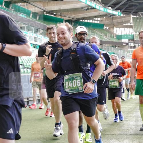 13.09.2026 - 21. swb-Marathon Bremen Michael Burmester http://msf.ph/oto/10455291 13.09.2026 13:10:55 Laufen im Stadion 164, 265, 373, 391, 448, 581, 703, 869, 984, 1180, 1738, 1855, 1867, 1894, 1936, 1952, 1967, 2202, 2232, 2268, 2281, 2284, 2299, 2330, 2333, 2339, 2342, 2353, 2432, 2443, 2471, 2525, 2530, 2531, 2553, 2573, 2589, 2594, 2654, 2669, 2682, 2714, 2717, 2784, 2785, 2804, 2819, 2836, 2907, 2920, 2932, 2976, 3026, 3032, 3063, 3082, 3086, 3089, 3122, 3159, 3174, 3207, 3208, 3291, 3316, 3328, 3333, 3352, 3370, 3398, 3409, 3410, 3470, 3549, 3769, 551 meine-sportfotos.de