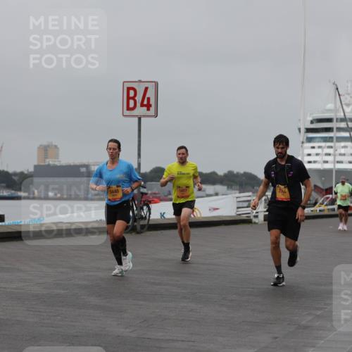 13.09.2026 - Kiel Lauf Andreas Tolksdorf http://msf.ph/oto/10455335 13.09.2026 11:55:37 Kiellinie 4, 24, 5448, 5407, 3 meine-sportfotos.de