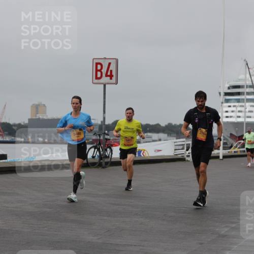 13.09.2026 - Kiel Lauf Andreas Tolksdorf http://msf.ph/oto/10455339 13.09.2026 11:55:38 Kiellinie 4, 5448, 5407, 2744, 3 meine-sportfotos.de