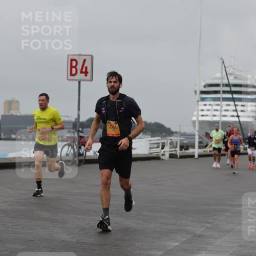 13.09.2026 - Kiel Lauf Andreas Tolksdorf http://msf.ph/oto/10455360 13.09.2026 11:55:39 Kiellinie 5448, 4, 2744, 3 meine-sportfotos.de