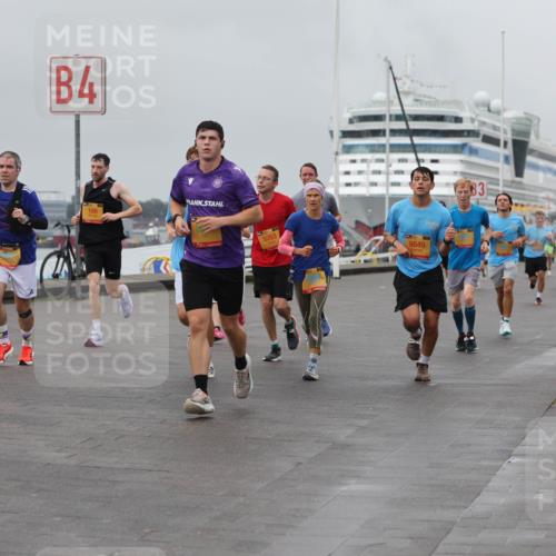 13.09.2026 - Kiel Lauf Andreas Tolksdorf http://msf.ph/oto/10455375 13.09.2026 11:55:48 Kiellinie 4, 166, 5263, 8649, 83 meine-sportfotos.de