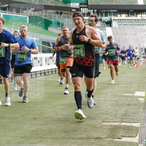 13.09.2026 - 21. swb-Marathon Bremen Michael Burmester http://msf.ph/oto/10455383 13.09.2026 12:52:54 Laufen im Stadion 102, 107, 145, 235, 313, 376, 541, 560, 615, 616, 683, 696, 734, 740, 755, 792, 863, 982, 985, 987, 1033, 1043, 1056, 1207, 1232, 1252, 1297, 1433, 1445, 1492, 1528, 1542, 1646, 1664, 1704, 1707, 1814, 1955, 2007, 2008, 2043, 2203, 2280, 2350, 2362, 2401, 2422, 2447, 2454, 2480, 2498, 2759, 2767, 2820, 2847, 2858, 2997, 3085, 3149, 3236, 3336, 3362, 3448, 3566, 3830, 3899, 3988, 4165, 4283, 4429, 4475, 4571, 4573, 4605, 4895, 5079, 5152, 5168, 5379 meine-sportfotos.de
