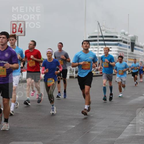 13.09.2026 - Kiel Lauf Andreas Tolksdorf http://msf.ph/oto/10455415 13.09.2026 11:55:49 Kiellinie 4, 39, 8513, 5263, 8649, 83 meine-sportfotos.de