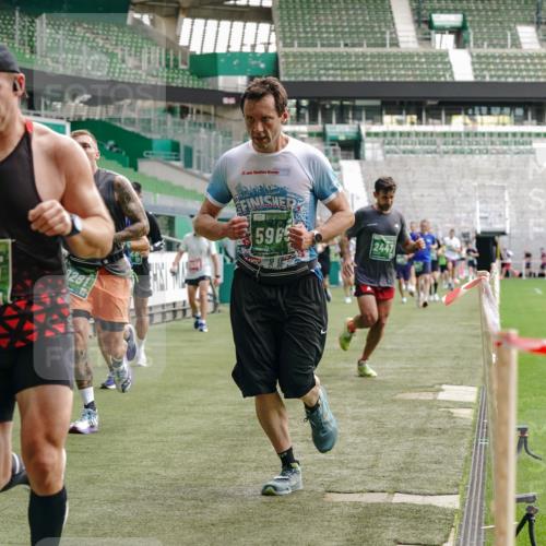 13.09.2026 - 21. swb-Marathon Bremen Michael Burmester http://msf.ph/oto/10455440 13.09.2026 12:52:55 Laufen im Stadion 102, 107, 145, 235, 313, 376, 541, 560, 615, 616, 683, 696, 734, 740, 755, 792, 863, 982, 985, 987, 1033, 1043, 1056, 1207, 1232, 1252, 1297, 1433, 1445, 1492, 1528, 1542, 1646, 1664, 1704, 1707, 1814, 1955, 2007, 2008, 2043, 2203, 2280, 2350, 2362, 2401, 2422, 2447, 2454, 2480, 2498, 2759, 2767, 2820, 2847, 2858, 2997, 3085, 3149, 3236, 3336, 3362, 3448, 3566, 3830, 3899, 3988, 4165, 4283, 4429, 4475, 4571, 4573, 4605, 4895, 5079, 5152, 5168, 5379 meine-sportfotos.de