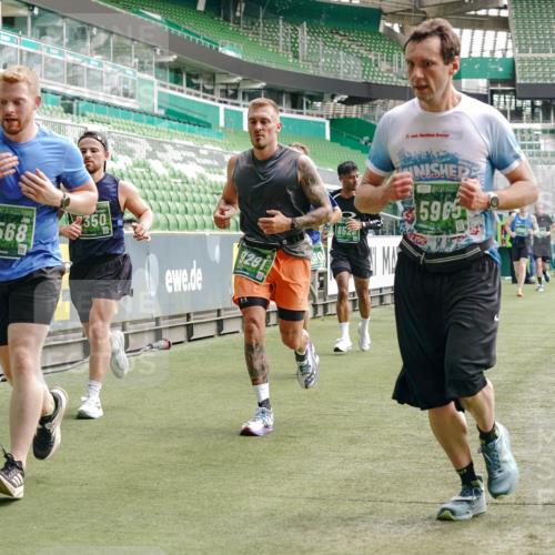 13.09.2026 - 21. swb-Marathon Bremen Michael Burmester http://msf.ph/oto/10455464 13.09.2026 12:52:56 Laufen im Stadion 102, 107, 145, 235, 313, 376, 541, 560, 615, 616, 683, 696, 734, 740, 755, 792, 863, 982, 985, 987, 1033, 1043, 1056, 1207, 1232, 1252, 1297, 1433, 1445, 1492, 1528, 1542, 1646, 1664, 1704, 1707, 1814, 1955, 2007, 2008, 2043, 2203, 2280, 2350, 2362, 2401, 2422, 2447, 2454, 2480, 2498, 2759, 2767, 2820, 2847, 2858, 2997, 3085, 3149, 3236, 3336, 3362, 3448, 3566, 3830, 3899, 3988, 4165, 4283, 4429, 4475, 4571, 4573, 4605, 5079, 5152, 5168, 5379 meine-sportfotos.de