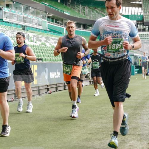 13.09.2026 - 21. swb-Marathon Bremen Michael Burmester http://msf.ph/oto/10455480 13.09.2026 12:52:56 Laufen im Stadion 102, 107, 145, 235, 313, 376, 541, 560, 615, 616, 683, 696, 734, 740, 755, 792, 863, 982, 985, 987, 1033, 1043, 1056, 1207, 1232, 1252, 1297, 1433, 1445, 1492, 1528, 1542, 1646, 1664, 1704, 1707, 1814, 1955, 2007, 2008, 2043, 2203, 2280, 2350, 2362, 2401, 2422, 2447, 2454, 2480, 2498, 2759, 2767, 2820, 2847, 2858, 2997, 3085, 3149, 3236, 3336, 3362, 3448, 3566, 3830, 3899, 3988, 4165, 4283, 4429, 4475, 4571, 4573, 4605, 5079, 5152, 5168, 5379 meine-sportfotos.de