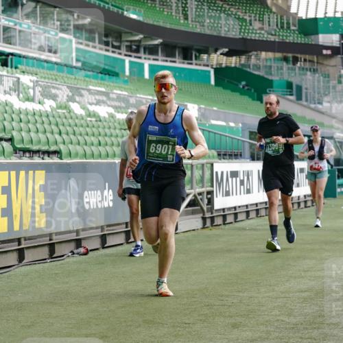 13.09.2026 - 21. swb-Marathon Bremen Michael Burmester http://msf.ph/oto/10455601 13.09.2026 12:53:03 Laufen im Stadion 102, 107, 145, 235, 313, 376, 541, 560, 615, 616, 675, 683, 696, 734, 740, 755, 792, 863, 982, 985, 987, 1033, 1043, 1056, 1207, 1232, 1252, 1297, 1433, 1445, 1492, 1528, 1542, 1646, 1664, 1704, 1707, 1814, 1955, 2007, 2008, 2043, 2055, 2203, 2280, 2350, 2362, 2401, 2422, 2454, 2480, 2498, 2767, 2820, 2847, 2858, 2997, 3085, 3149, 3236, 3336, 3362, 3448, 3566, 3830, 3899, 3988, 4165, 4283, 4429, 4475, 4573, 4605, 5152, 5379 meine-sportfotos.de
