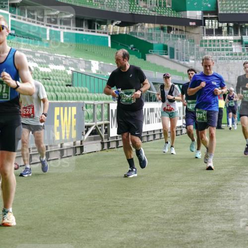 13.09.2026 - 21. swb-Marathon Bremen Michael Burmester http://msf.ph/oto/10455628 13.09.2026 12:53:04 Laufen im Stadion 102, 107, 145, 235, 313, 376, 541, 560, 615, 616, 675, 683, 696, 734, 740, 755, 792, 863, 982, 985, 987, 1033, 1043, 1056, 1207, 1232, 1252, 1297, 1433, 1445, 1492, 1528, 1542, 1646, 1664, 1704, 1707, 1814, 1955, 2007, 2008, 2043, 2055, 2203, 2280, 2350, 2362, 2401, 2422, 2454, 2480, 2498, 2623, 2767, 2820, 2847, 2858, 2997, 3085, 3149, 3236, 3336, 3362, 3448, 3566, 3830, 3899, 3988, 4165, 4283, 4429, 4475, 4573, 4605, 5152, 5379 meine-sportfotos.de