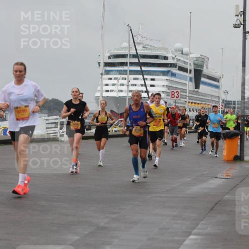 13.09.2026 - Kiel Lauf Andreas Tolksdorf http://msf.ph/oto/10455690 13.09.2026 11:56:07 Kiellinie 4, 0956, 6199, 1596, 1960, 5164, 3, 2 meine-sportfotos.de