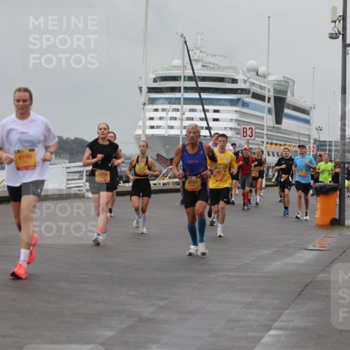 13.09.2026 - Kiel Lauf Andreas Tolksdorf http://msf.ph/oto/10455693 13.09.2026 11:56:08 Kiellinie 4, 1095, 6199, 455, 1960, 5164, 3 meine-sportfotos.de