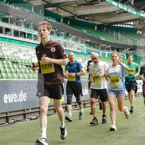 13.09.2026 - 21. swb-Marathon Bremen Michael Burmester http://msf.ph/oto/10455703 13.09.2026 10:32:53 Laufen im Stadion 10067, 10078, 10166, 10184, 10203, 10211, 10226, 10236, 10243, 10246, 10249, 10255, 10256, 10300, 10322, 10365, 10372, 10374, 10379, 10383, 10394, 10408, 10410, 10423, 10443, 10486, 10494, 10503, 10517, 10518, 10529, 10530, 10540, 10543, 10550, 10555, 10565, 10578, 10589, 10608, 10610, 10631, 10646, 10670, 10673, 10675, 10687, 10690, 10703, 10704, 10707, 10721, 10725, 10728, 10745, 10749, 10750, 10771, 10788, 10794, 10809 meine-sportfotos.de