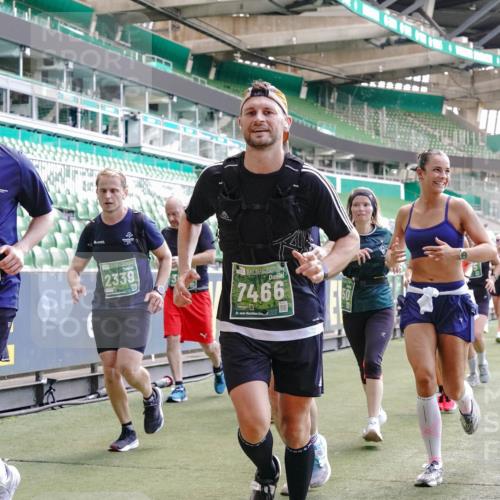 13.09.2026 - 21. swb-Marathon Bremen Michael Burmester http://msf.ph/oto/10455776 13.09.2026 13:11:04 Laufen im Stadion 164, 265, 373, 448, 581, 703, 869, 984, 1113, 1180, 1738, 1851, 1855, 1867, 1894, 1936, 1952, 1967, 2202, 2232, 2248, 2268, 2281, 2284, 2299, 2330, 2333, 2339, 2342, 2353, 2426, 2432, 2443, 2530, 2531, 2553, 2573, 2589, 2594, 2654, 2659, 2669, 2682, 2714, 2717, 2784, 2785, 2804, 2819, 2822, 2836, 2907, 2920, 2932, 2976, 3026, 3027, 3063, 3079, 3082, 3086, 3089, 3122, 3159, 3174, 3207, 3208, 3291, 3328, 3349, 3352, 3370, 3409, 3410, 3470, 3549, 3769, 551 meine-sportfotos.de