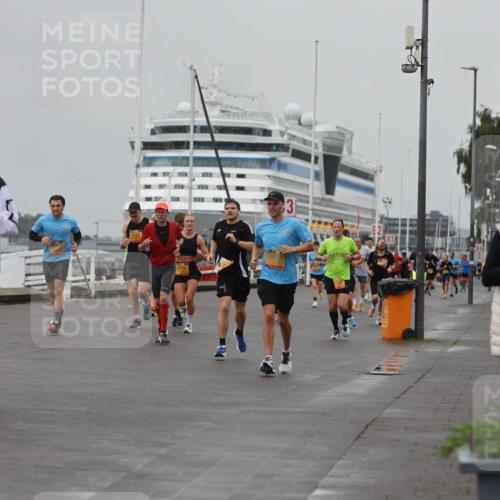 13.09.2026 - Kiel Lauf Andreas Tolksdorf http://msf.ph/oto/10455790 13.09.2026 11:56:13 Kiellinie 3 meine-sportfotos.de