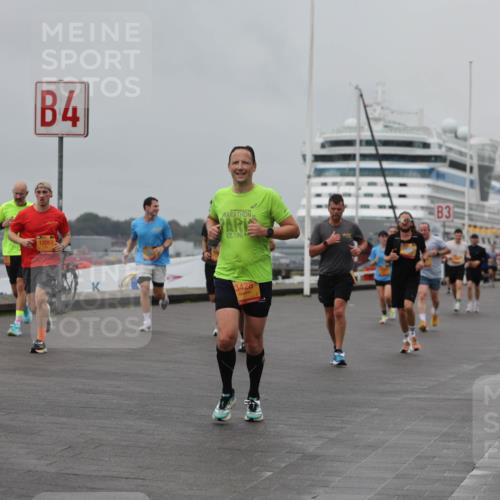 13.09.2026 - Kiel Lauf Andreas Tolksdorf http://msf.ph/oto/10455908 13.09.2026 11:56:20 Kiellinie 4, 12061, 12, 195, 3, 3428 meine-sportfotos.de