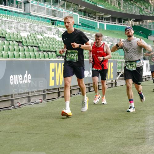 13.09.2026 - 21. swb-Marathon Bremen Michael Burmester http://msf.ph/oto/10455950 13.09.2026 12:53:16 Laufen im Stadion 102, 107, 145, 235, 313, 376, 472, 541, 560, 615, 616, 675, 683, 696, 740, 755, 792, 816, 827, 863, 982, 985, 987, 1033, 1056, 1076, 1207, 1232, 1252, 1297, 1419, 1433, 1445, 1468, 1492, 1528, 1542, 1551, 1646, 1664, 1704, 1707, 1814, 1955, 2007, 2008, 2043, 2055, 2203, 2280, 2350, 2362, 2401, 2422, 2454, 2480, 2498, 2499, 2623, 2701, 2767, 2820, 2847, 2858, 2882, 2971, 2997, 3085, 3149, 3236, 3336, 3362, 3413, 3448, 3566, 3830, 3899, 3988, 4283, 4475, 4573, 4605, 5152 meine-sportfotos.de