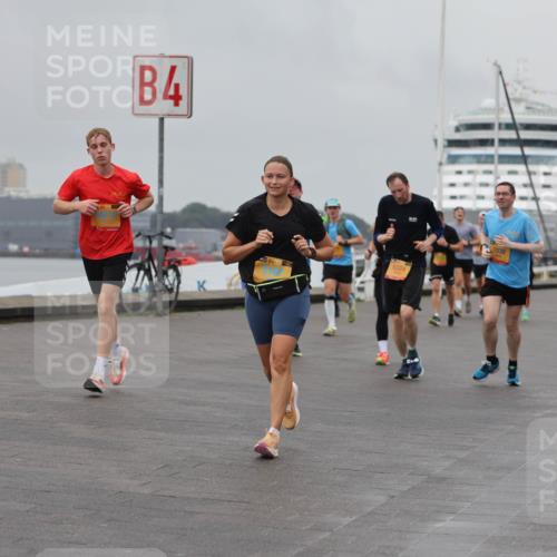 13.09.2026 - Kiel Lauf Andreas Tolksdorf http://msf.ph/oto/10455996 13.09.2026 11:56:37 Kiellinie 1, 4, 6324, 1038, 3 meine-sportfotos.de