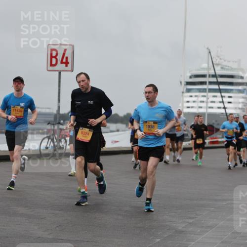 13.09.2026 - Kiel Lauf Andreas Tolksdorf http://msf.ph/oto/10456033 13.09.2026 11:56:39 Kiellinie 11436, 4, 6324, 1, 39, 1038, 3 meine-sportfotos.de