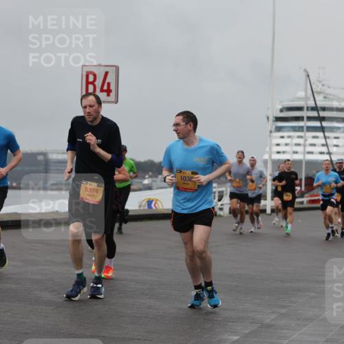 13.09.2026 - Kiel Lauf Andreas Tolksdorf http://msf.ph/oto/10456057 13.09.2026 11:56:40 Kiellinie 11436, 4, 3, 39, 6324, 39, 1038, 3 meine-sportfotos.de