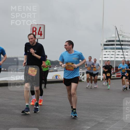 13.09.2026 - Kiel Lauf Andreas Tolksdorf http://msf.ph/oto/10456060 13.09.2026 11:56:40 Kiellinie 11436, 4, 38, 6324, 1, 39, 1036, 3 meine-sportfotos.de